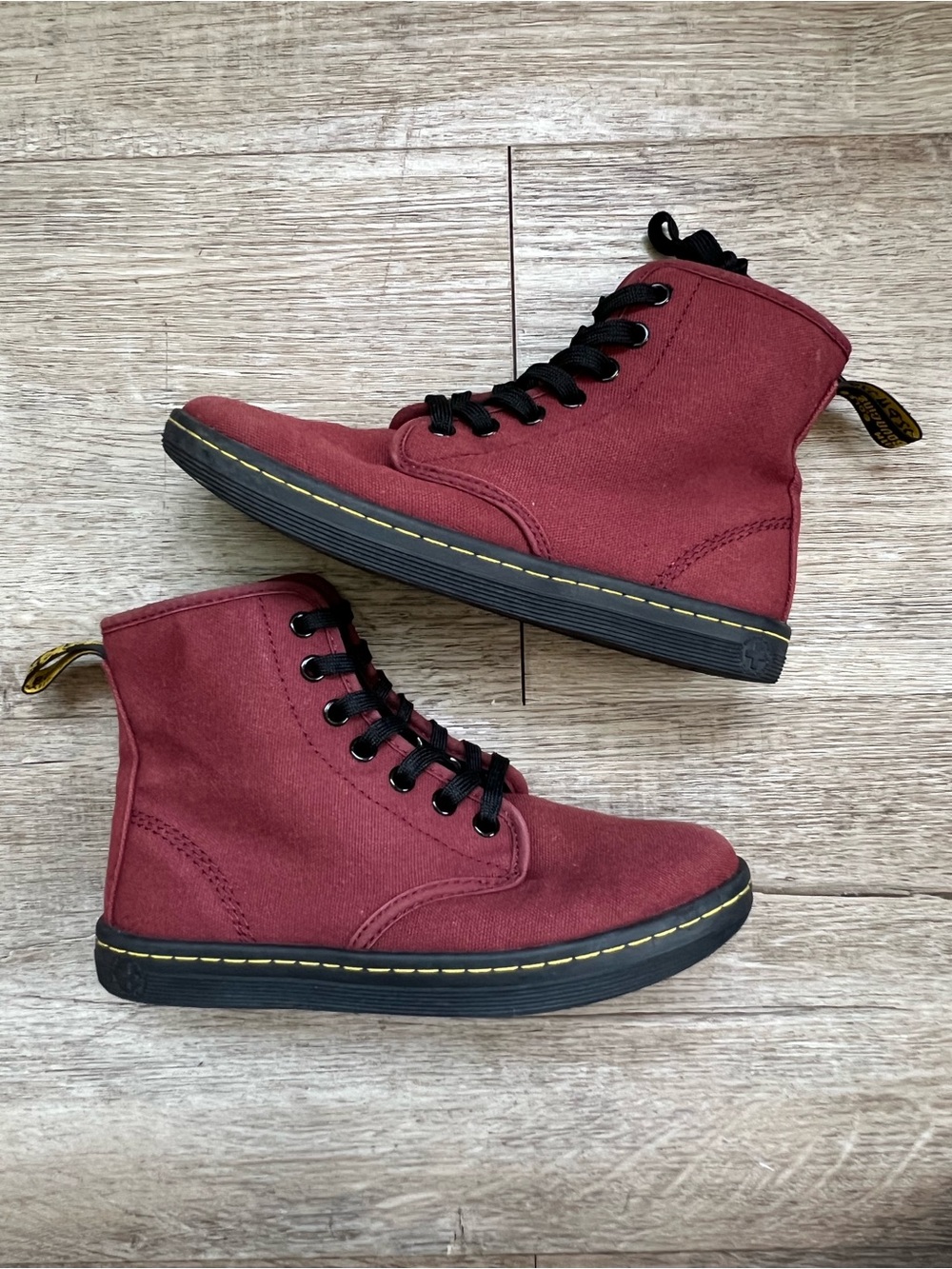 Women’s Dr. Martens Shoreditch Canvas Boots Burgundy Maroon Red Size 3 EUR 36